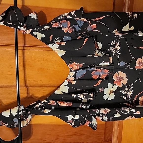 Maurices tank top - Picture 6 of 8